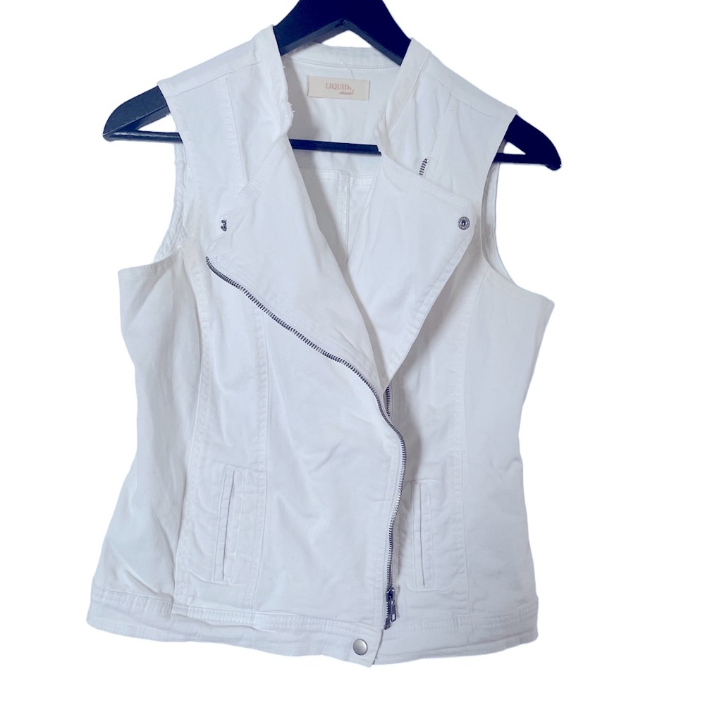 🤩 Normcore. Trendy white vest with stylish zippers size M.